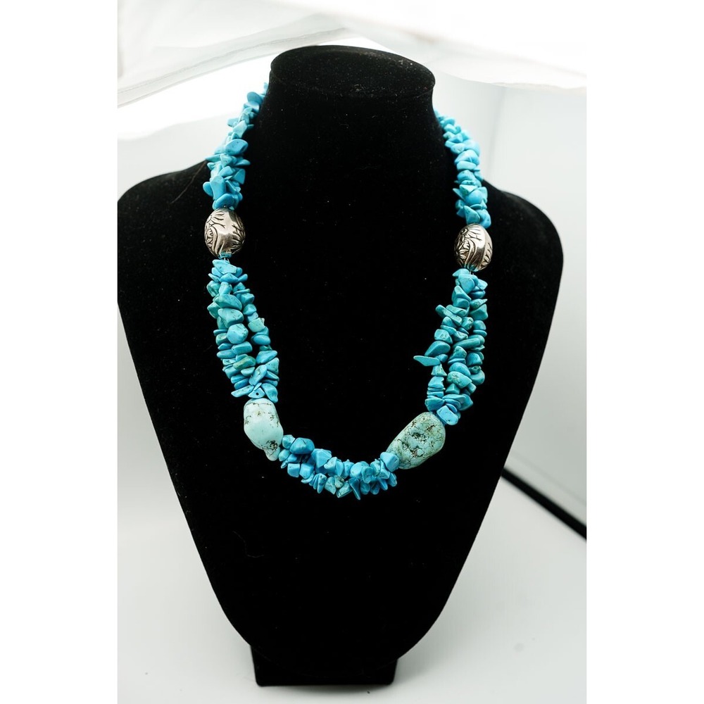 Turquoise mult-strand beaded necklace silver tone chip and chunks western 18"